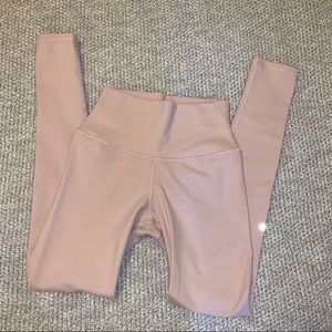 Like New Alo Yoga High Waist Airbrush Leggings